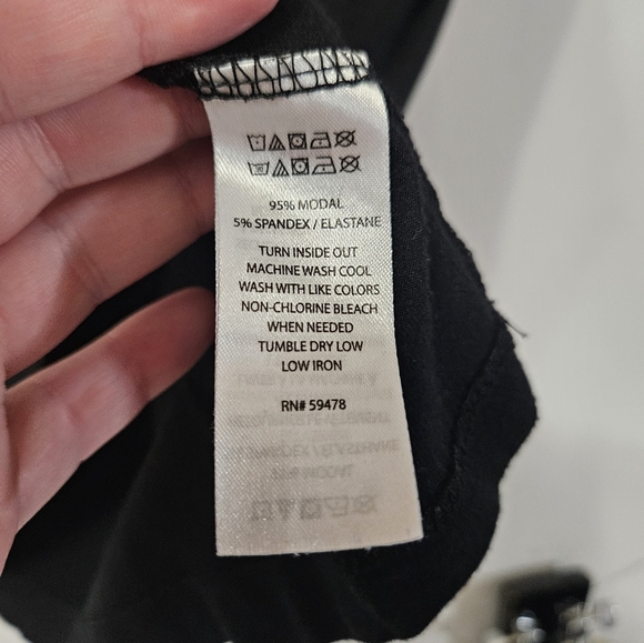 Tahari Casual Black Short Sleeve Tee! - Picture 3 of 5